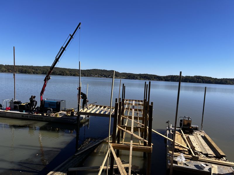 Double-slip boathouse on Fort Loudoun