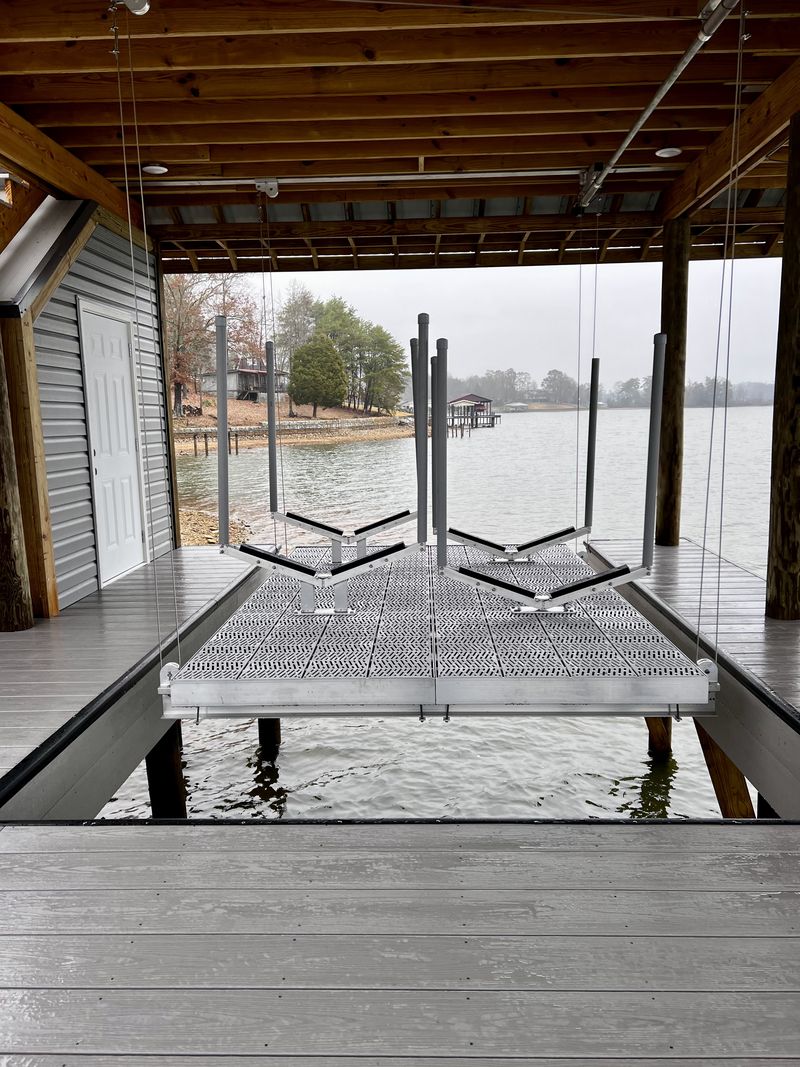 Blue Horizon crew building a custom dock on Fort Loudoun Lake