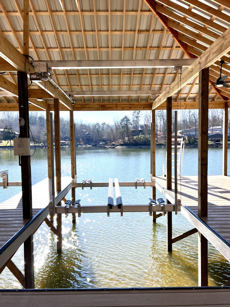Blue Horizon crew building a custom dock on Watts Bar Lake